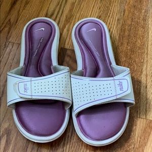 nike slides